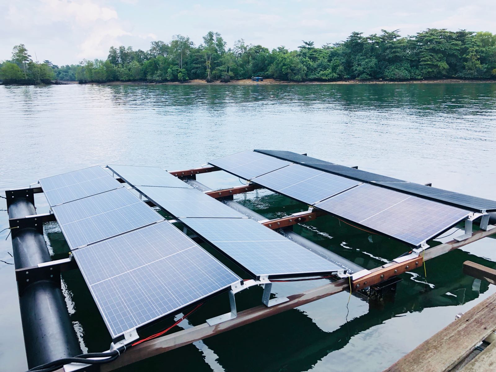 OnHand Agrarian’s floating farm 