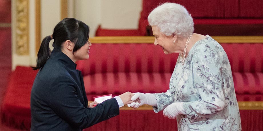 Qin Yunquan and Queen Elizabeth